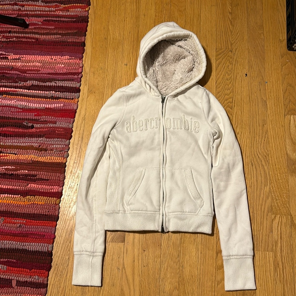 Girls Large Abercrombie and Finch white hoodie.